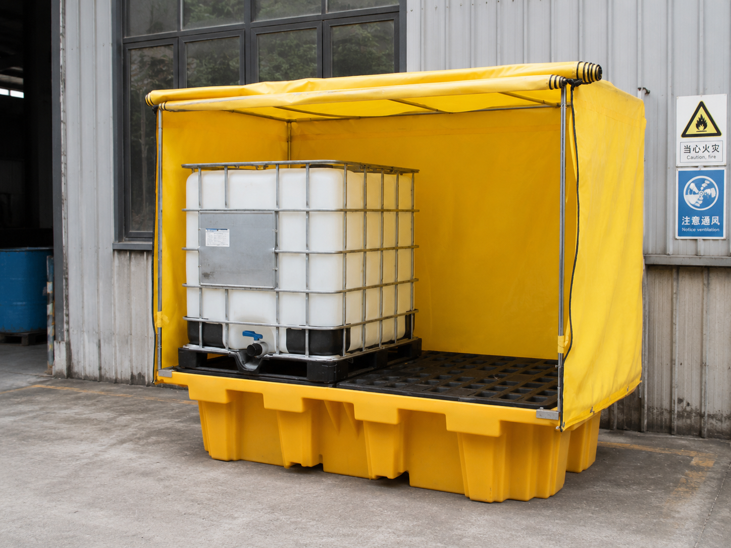 Stackable chemical storage workbenches with integrated spill sump for workshop environments
